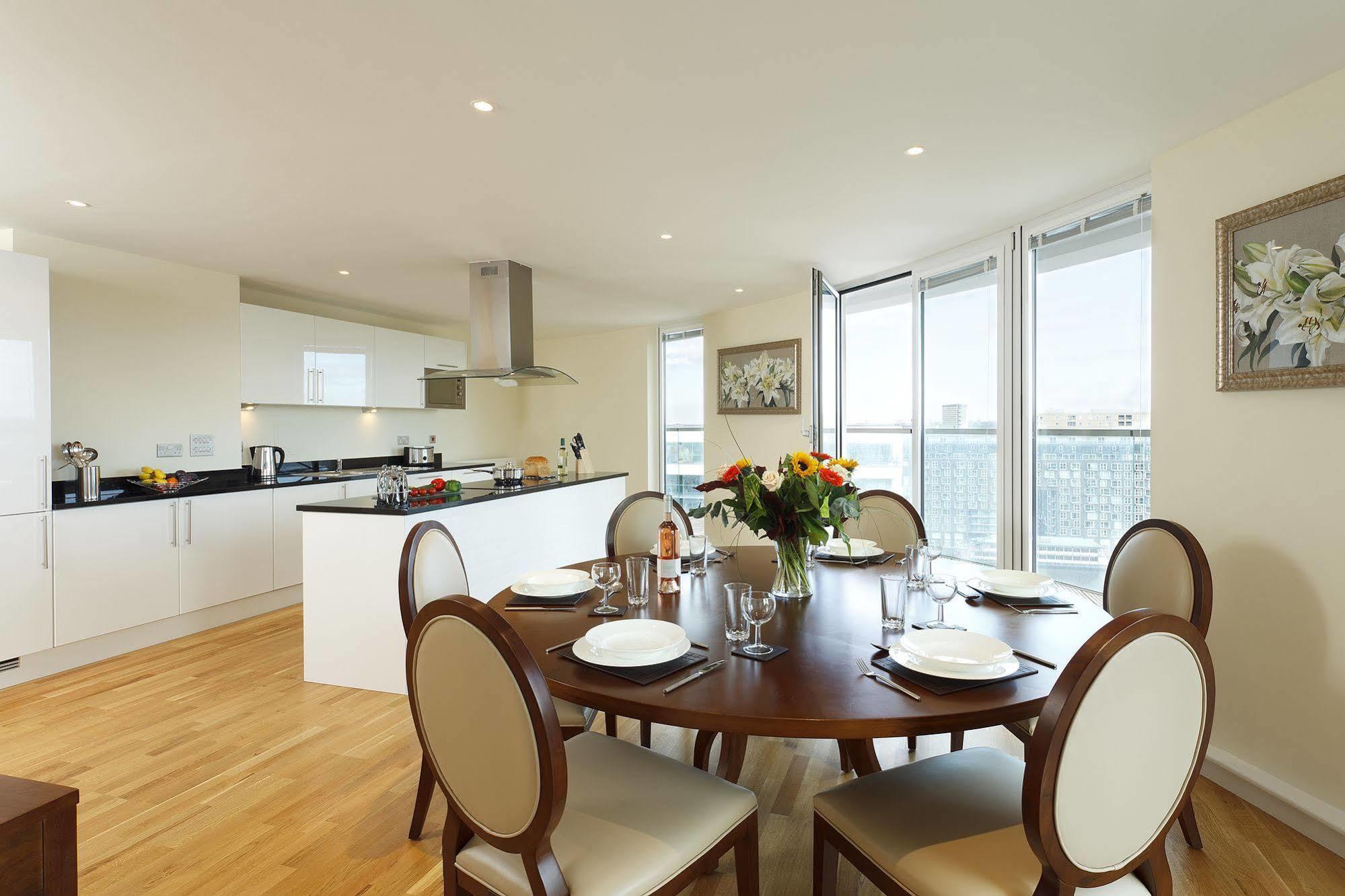 Saco Canary Wharf - Trinity Tower London Ngoại thất bức ảnh